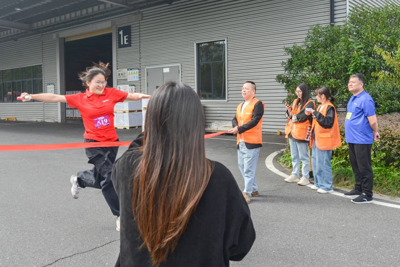 7分47秒登上南潯之巔 刷新紀錄